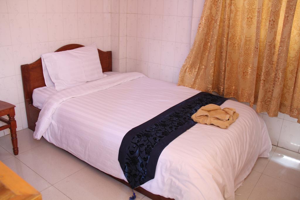 Capitol 3 Guesthouse 金边 外观 照片