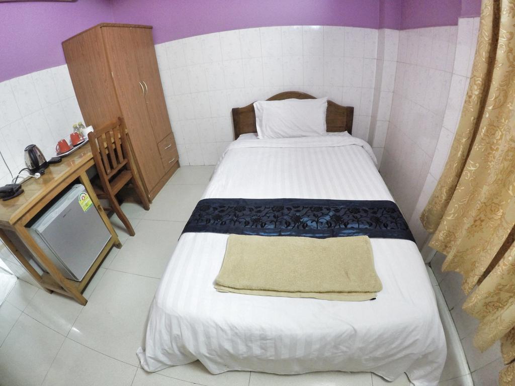 Capitol 3 Guesthouse 金边 外观 照片