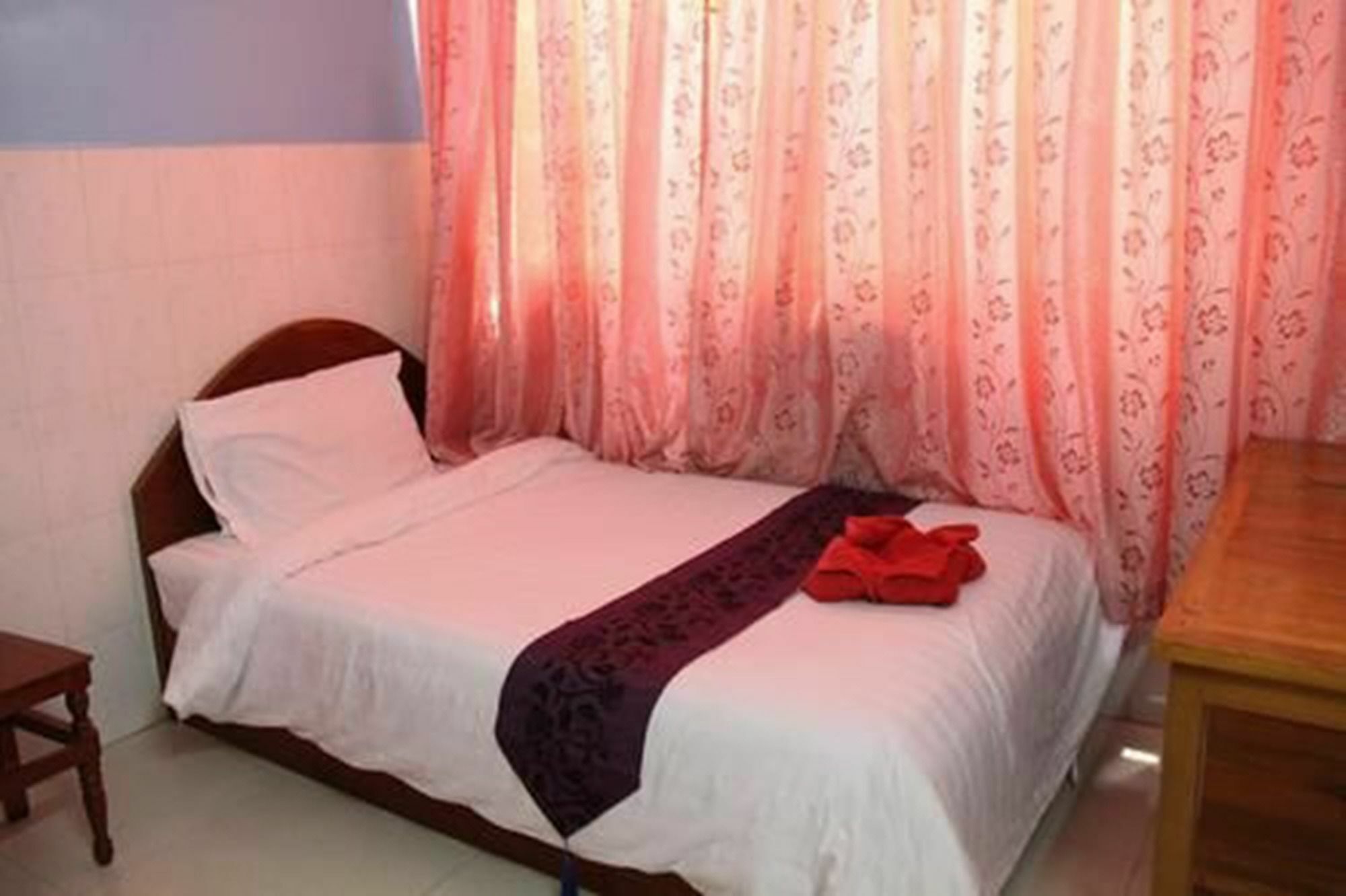 Capitol 3 Guesthouse 金边 外观 照片