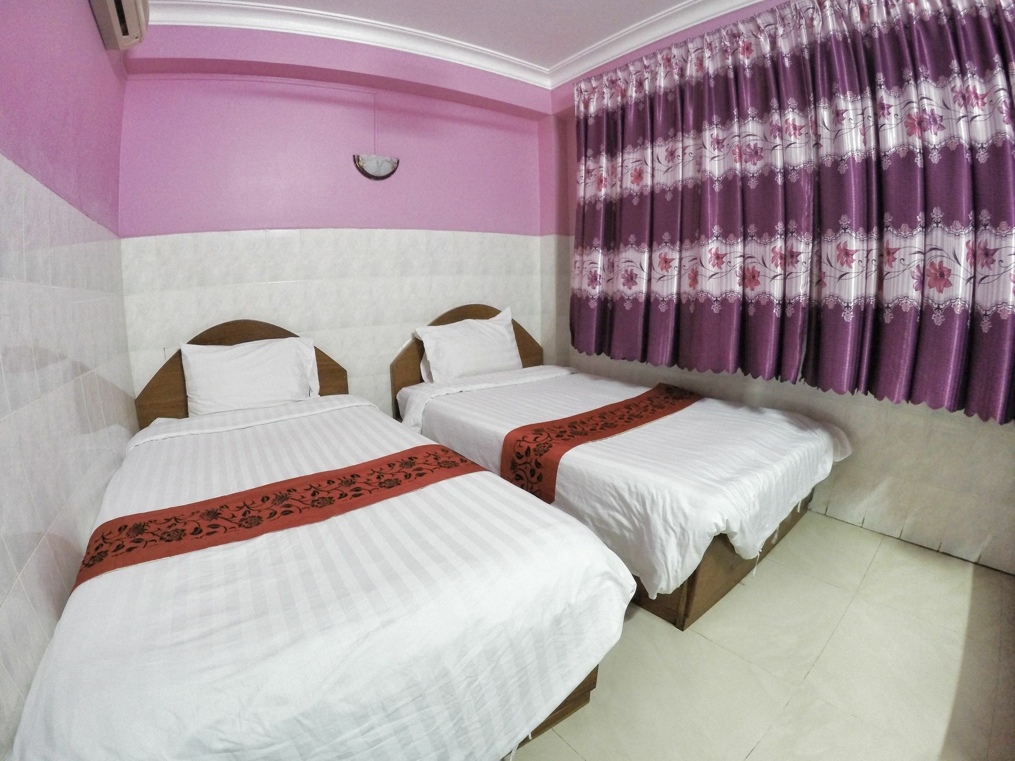 Capitol 3 Guesthouse 金边 外观 照片